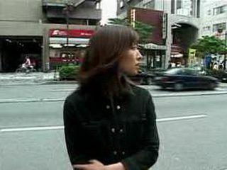 Japanese woman in tokyo gives blowjob on the streets